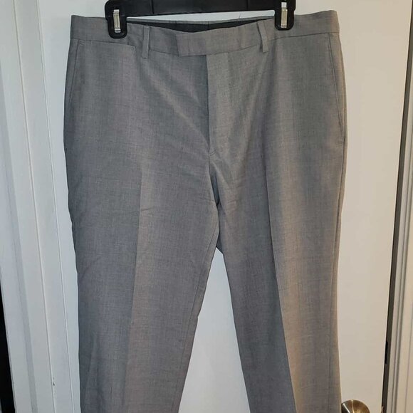 Banana Republic Men's Gray Wool Dress Pants- 32 x 32 - Picture 1 of 4